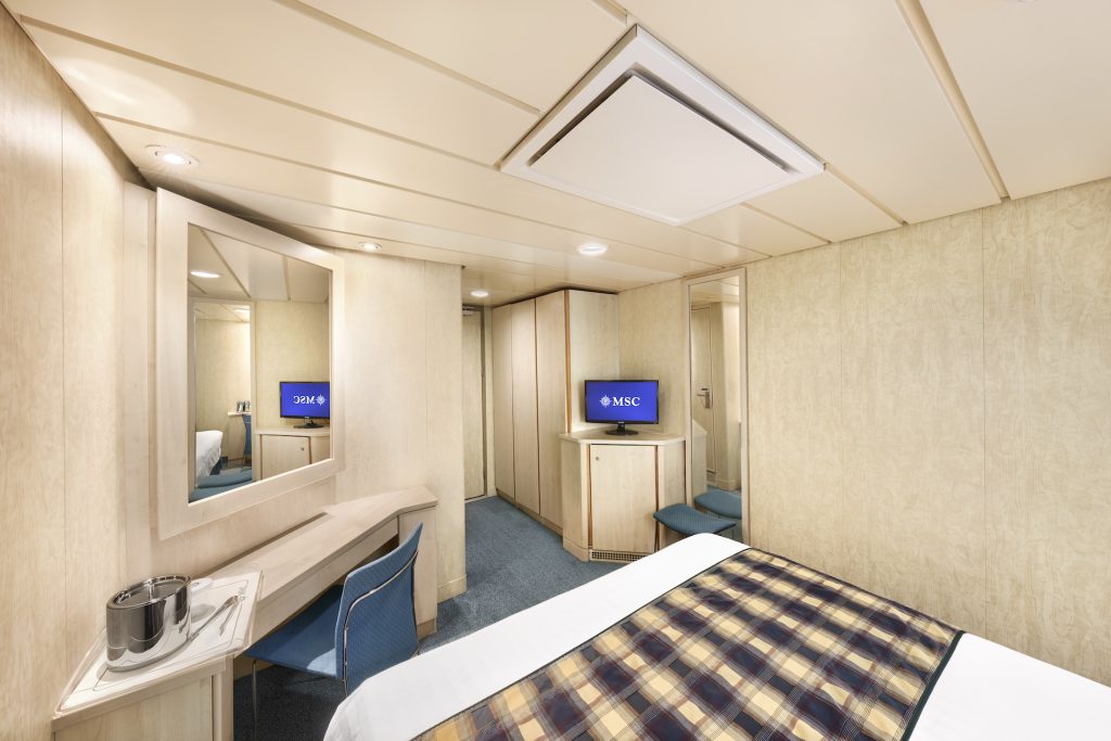 MSC Armonia, Junior Ocean View (OM2)