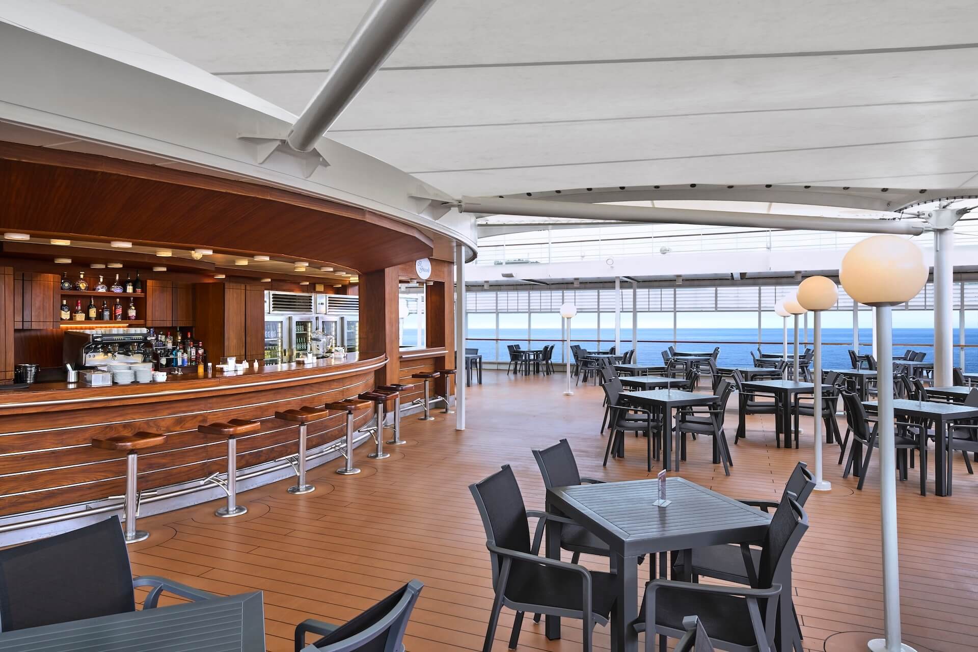 "Il Lido Bar" - fühlt sich gleich wie Urlaub an!
